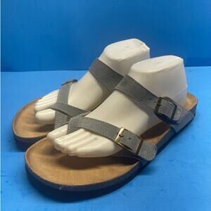 Women's White Mountain Gracie Gray Footbeds Sandals Size 11 . Great condition